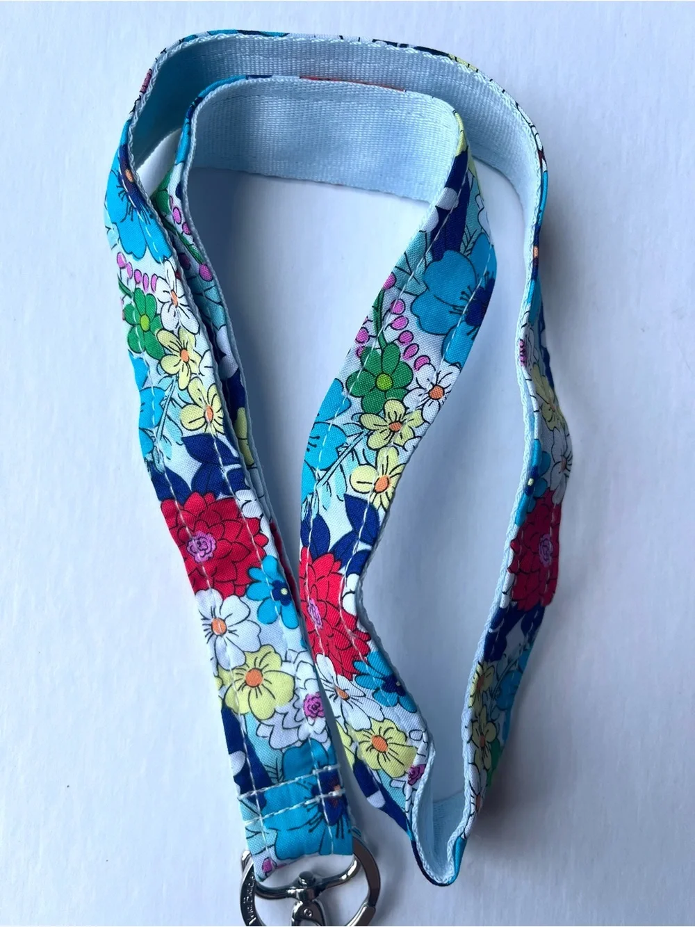 Vera Bradley Far Out Floral Wide Lanyard Key Holder NWT Blue Red Yellow